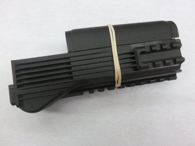 Izhmash PP-19-01 Vityaz / Saiga 9 RIS handguard