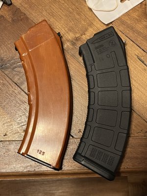 7.62x39 Bakelite mag and magpul gen 3 mag