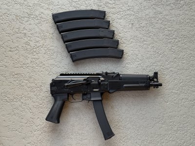 KUSA KP9 with 6 Mags