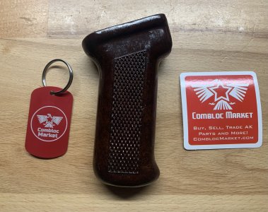 *CLAIMED* VETERAN’S DAY FREEBIE!! Romanian Bake Grip, Combloc Dogtag and Sticker!!