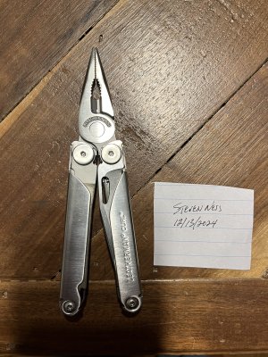 MAKE OFFERS! Leatherman Curl