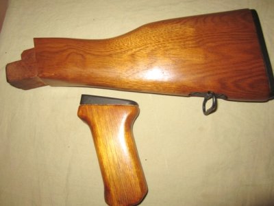 Mak 90 buttock and pistol grip