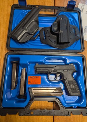 FN FNS-9 w/upgrades, 3x mags, 2x holsters