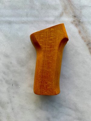 FREE SHIP Pistol grips, KUSA wood handguards, Izzy buttpad, mini beryl rail, Saiga safety, KCI 40rd