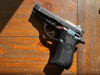 Beretta 84BB trade for older revolvers / other older guns