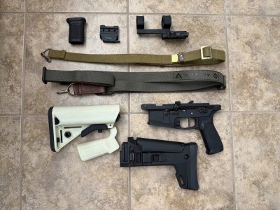 Bren 2 Haga lower, ACR w/ Bren2 adapter, Bobro optic mounts, B5 Glow furniture