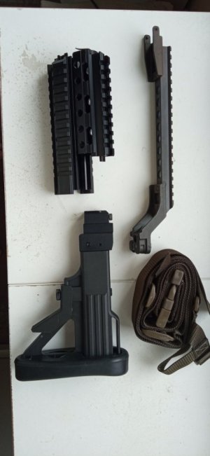 Beryl collapsible stock w/og mounting screws, Beryl quad rail, Beryl Picatinny Optic Rail, Beryl 3-point sling.