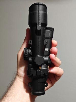 Trijicon Acog TA110 LED 3.5x Green Chevron ADM qd mount