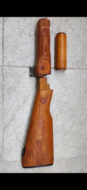 NOS Polish AKM (stamped) laminate furniture SET (stock, lower hg, upper hg, heat shield spring). Fabryka Broni Radom Armory (circle 11).