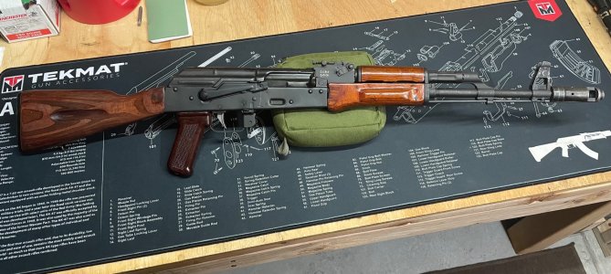 Romanian Cur2 Ak