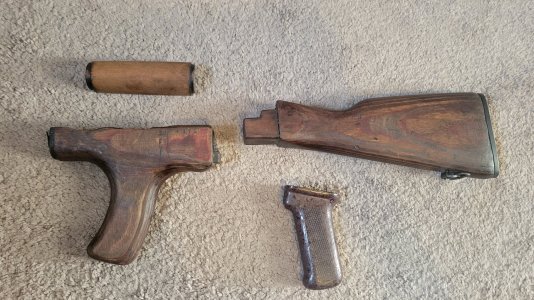 Romanian Dong + Stock, Bakelite grip, upper handguard