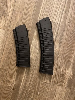 5.56 and 7.62 Molot ribbed mag replicas