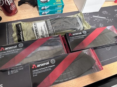 [SOLD] X3 BNIB 30rd Circle 10 Magazines