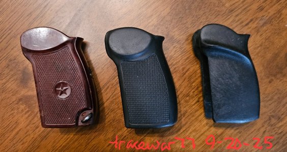 Bulgarian Makarov bakelite grip + 2 extra
