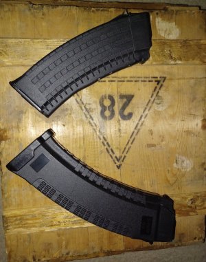 Ak74 mag bundle..1 ak 100 /pakistani 30 rd channel mag/1 russian pufgun  545x39 60 rd. quadstack/