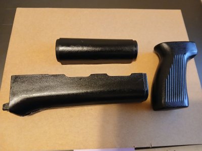 Rare Chinese AK black bakelite spiker handguard and pistol grip set