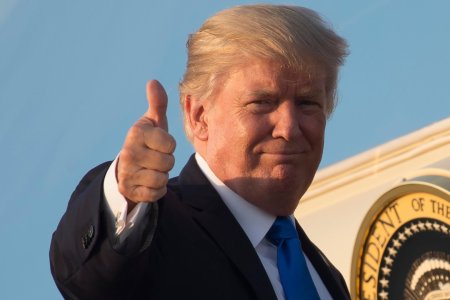 Thumbs up Trump.jpg