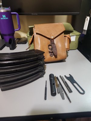 Hungarian 4 Cell Tanker Pouch?