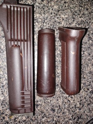 Nos.*Russian plum gas tube cover & lower handgaurd w grip.flecked