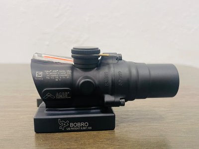 Trijicon ACOG TA44, Eotech Vudu 3-9x32, RS Regulate AK302M & AKOT, KAC RAS Rail