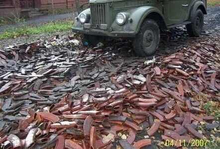 WTB Broken Bakelite & Plum magazines