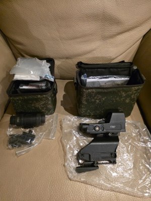 Russian 1p87 and 1p90 magnifier both unused in the pouches with accessories for a tabuk kit