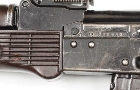 H&R M16A1 stripped upper, Pre-86 Plum Handguard set