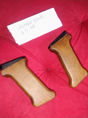 Hungarian wood grips