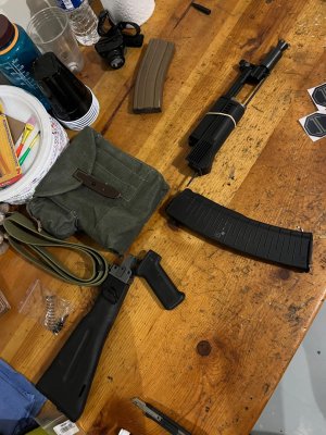 Izzy ak74/ak100 lower hg retainer