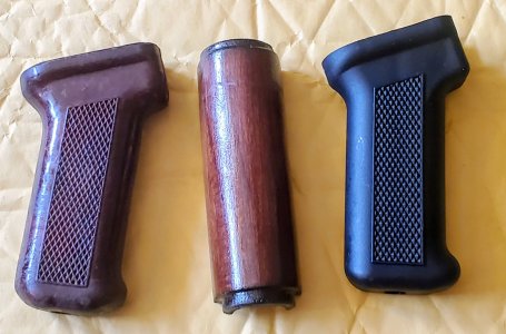 ROMANIAN BAKELITE GRIP, ROMANIAN UPPER HANDGUARD, &  KVAR ARSENAL MOLD 1/2 BLACK GRIP
