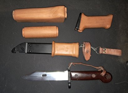 Hungarian feg fully complete bayonet and new production feg handguards and grip