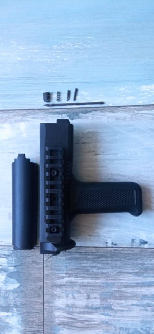 NOS Beryl wz.96 lwr Handguard w/Vertical Grip (picatinny rails on both sides)  and upper-gas tube cover (SET). Fabryka Broni Radom Armory circle 11