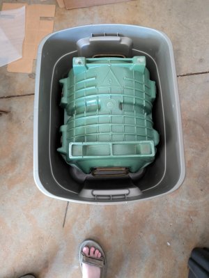 Demilled anti tank mine 4 pack with case, and has demilled fuses.