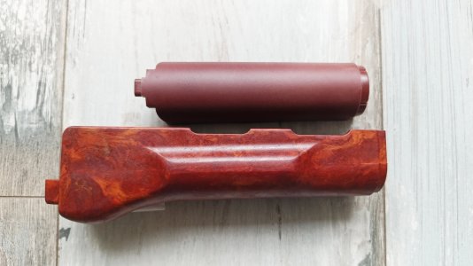 NOS bakelite Polish Tantal lower/upper handguards SET. Fabryka Broni Radom Armory (circle 11). Unused mint milsurp.Lwr hg works with all AKMs, 74s,