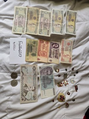 Collectible paper notes and Pins