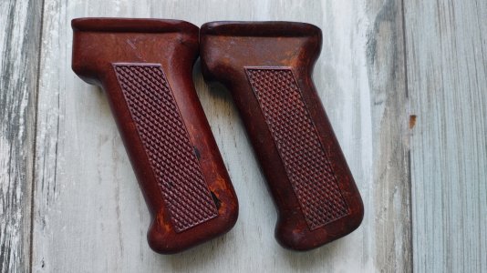 Excellent condition Polish PGs bakelite Fatties. Fabryka Broni Radom Armory (circle 11).